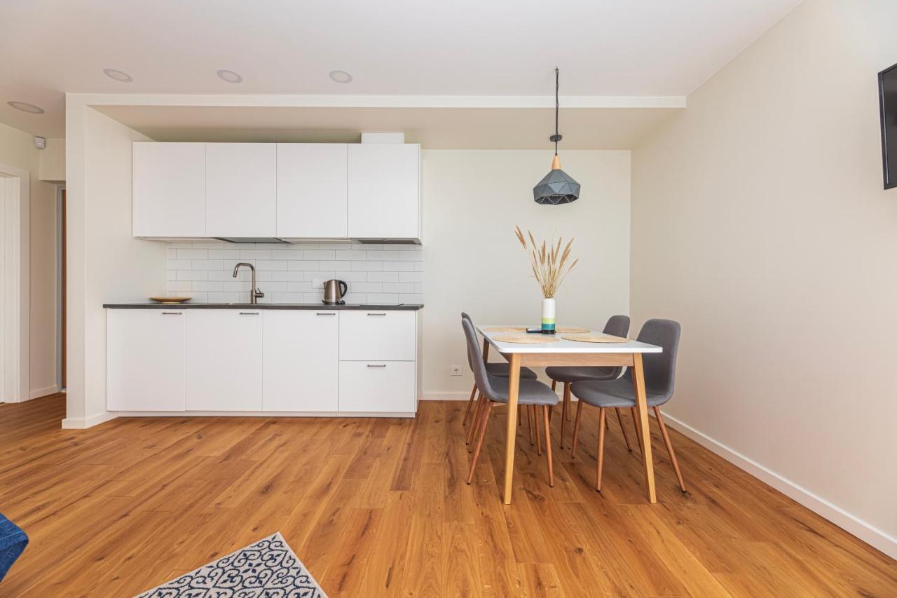 Elija Swan-Toy Apartments Sventoji Ngoại thất bức ảnh